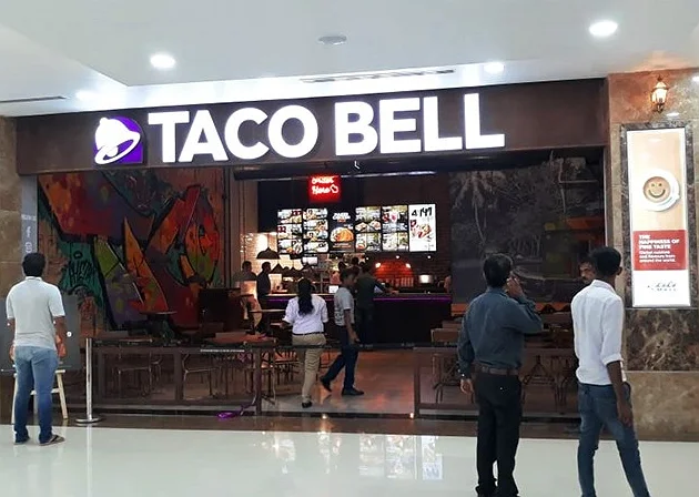 taco bell restaurant innerview 