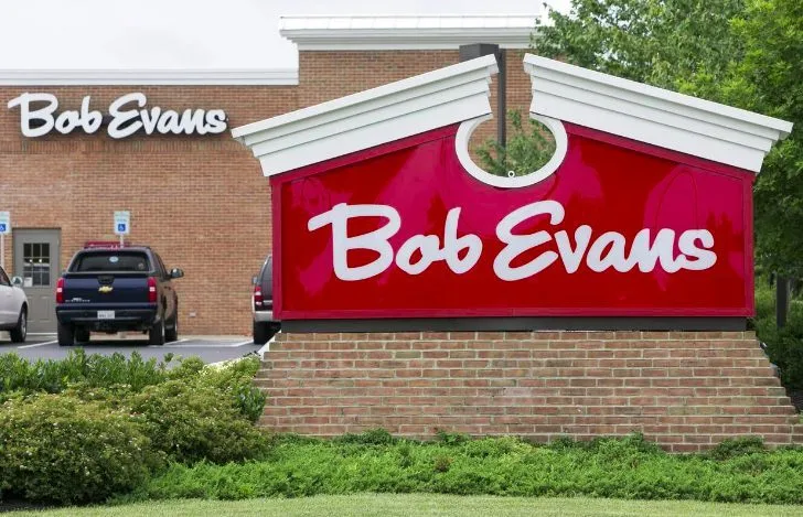 bob evans restaurant frontview